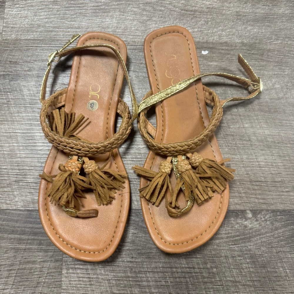 Sugar Tassel Strap Sandals Size 6
